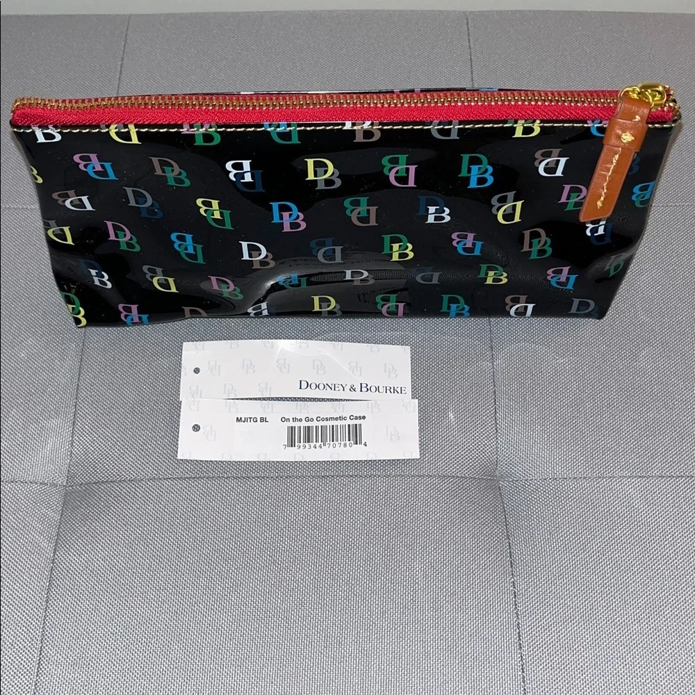 Dooney & Bourke on the Go Cosmetic Case